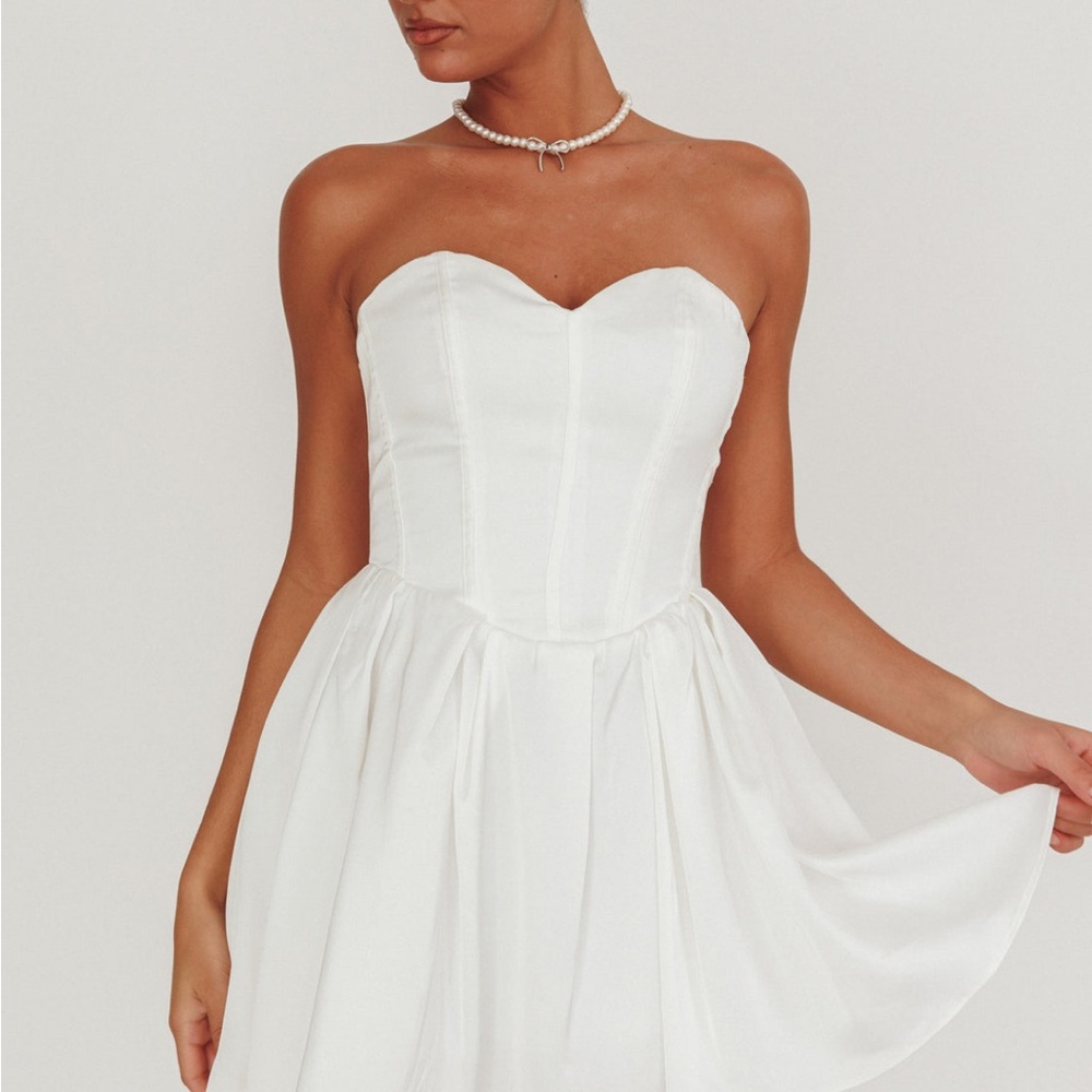 What I like Sweatheart neckline mini dress